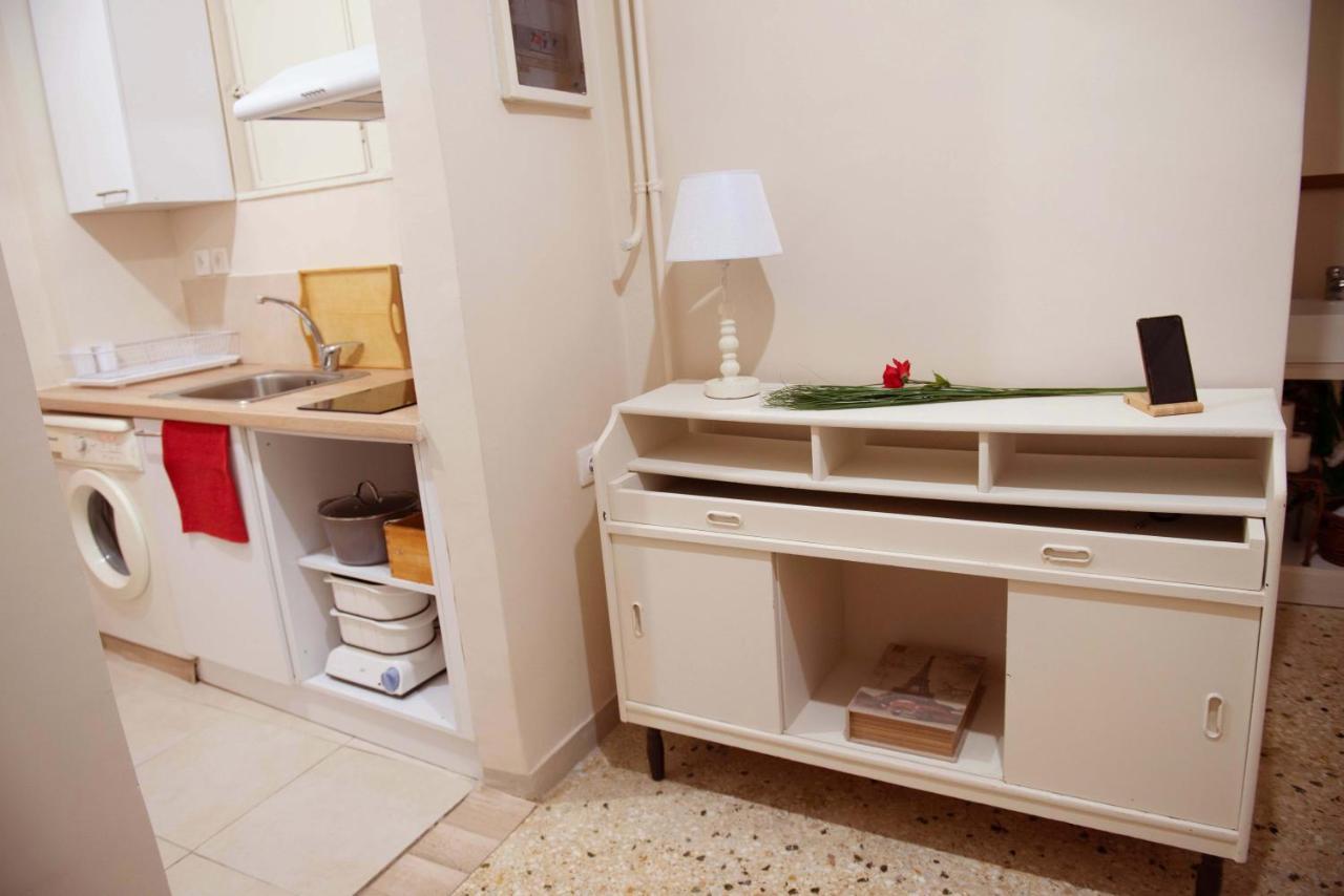 Filopappou Decent Apartment Афины Экстерьер фото