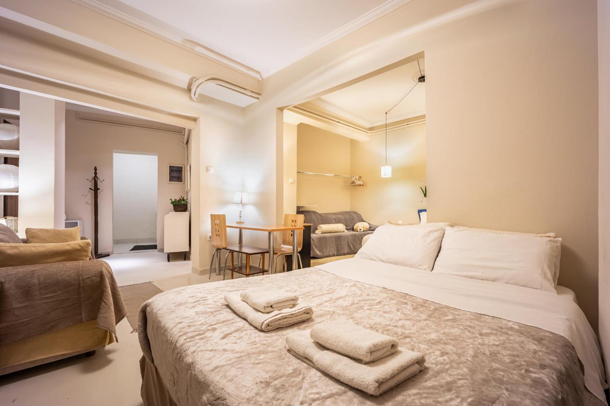 Filopappou Decent Apartment Афины Экстерьер фото